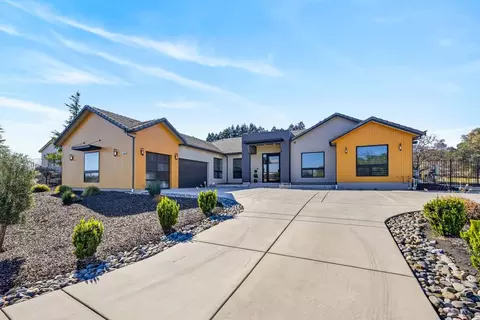 3360 Cherokee Trl, Loomis, CA 95650