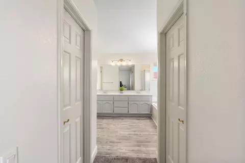 Entry Way - 1004 Shasta Ave, Modesto, CA 95358 photo 3 of 15