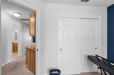 Entry Way - 1004 Shasta Ave, Modesto, CA 95358 photo 9 of 15