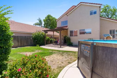 Exterior - 1004 Shasta Ave, Modesto, CA 95358 photo 7 of 19