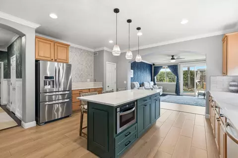 Kitchen - 4221 Passages Ln, Modesto, CA 95356 photo 3 of 4