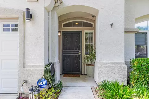Entry Way - 4221 Passages Ln, Modesto, CA 95356 photo 1 of 3