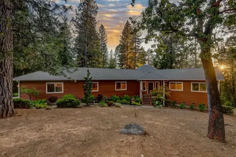 10948 Hidden Lake Ct, Nevada City, CA 95959