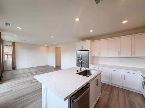 Kitchen - 1789 Jade Pl, Tracy, CA 95377 photo 3 of 3