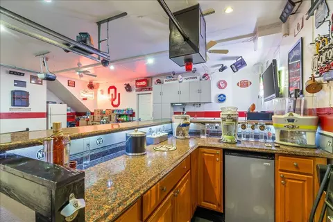 Kitchen - 1164 Silver Brook Pl, Manteca, CA 95337 photo 6 of 6