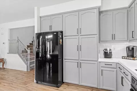 Kitchen - 1164 Silver Brook Pl, Manteca, CA 95337 photo 5 of 6