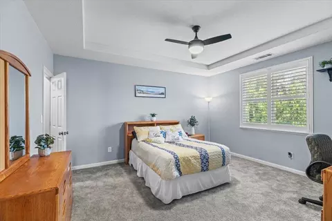 Bedroom - 1164 Silver Brook Pl, Manteca, CA 95337 photo 4 of 6