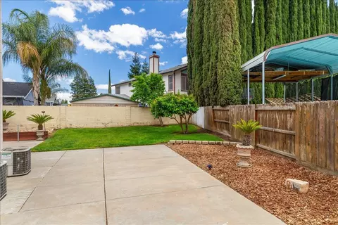 Exterior - 1164 Silver Brook Pl, Manteca, CA 95337 photo 17 of 18