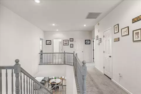 Entry Way - 1164 Silver Brook Pl, Manteca, CA 95337 photo 6 of 8