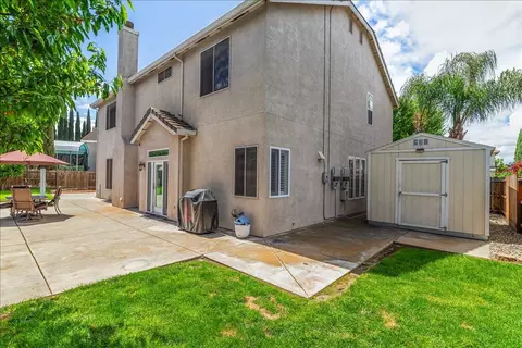 Exterior - 1164 Silver Brook Pl, Manteca, CA 95337 photo 9 of 18