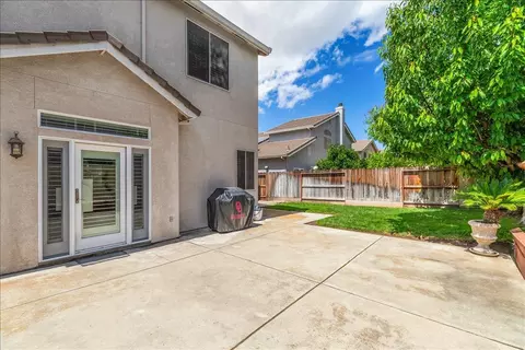 Exterior - 1164 Silver Brook Pl, Manteca, CA 95337 photo 7 of 18