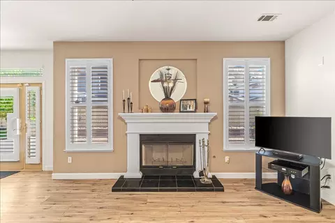 Living - 1164 Silver Brook Pl, Manteca, CA 95337 photo 5 of 6