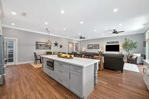 Kitchen - 11320 Colony Rd, Wilton, CA 95693 photo 7 of 9