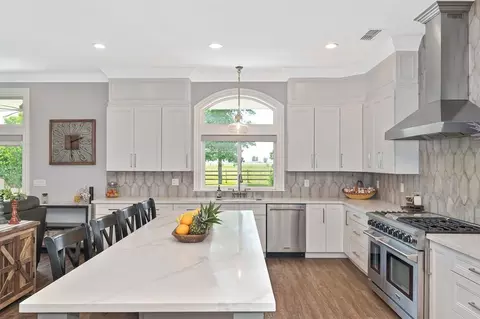 Kitchen - 11320 Colony Rd, Wilton, CA 95693 photo 4 of 9