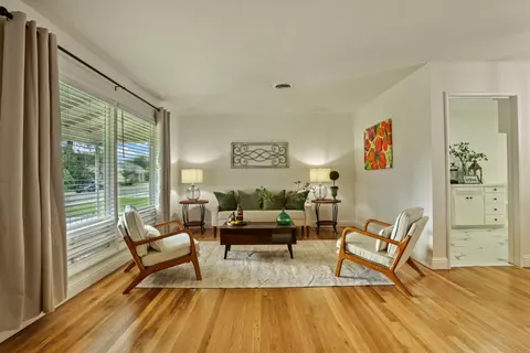 32 E Mckenzie Ave, Stockton, CA 95204