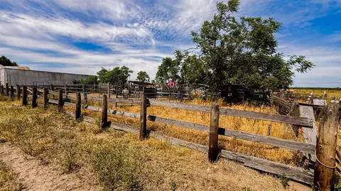 Exterior - 20867 Second Ave, Stevinson, CA 95374 photo 3 of 7