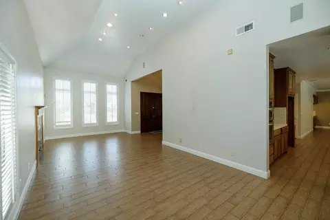 Living - 2708 Lake Front Ct, Modesto, CA 95355 photo 3 of 9