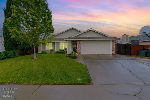 8209 Cottongin Way, Sacramento, CA 95828