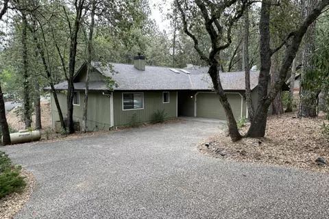 19373 Explorer Ct, Penn Valley, CA 95946