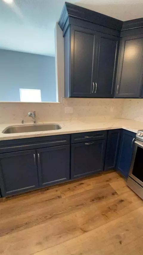Kitchen - 211 Virginia Ave, Modesto, CA 95354 photo 3 of 6