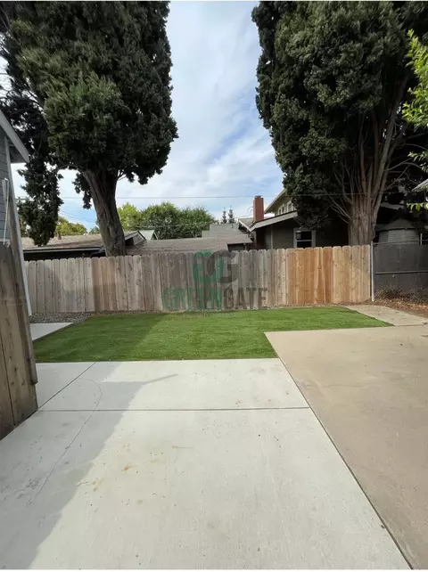 Exterior - 211 Virginia Ave, Modesto, CA 95354 photo 6 of 9