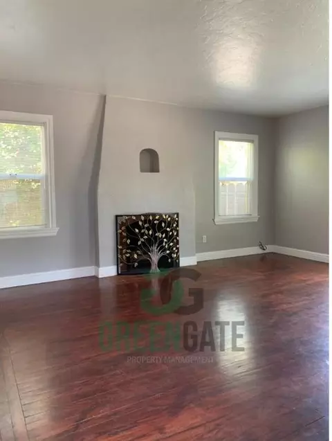 Living - 211 Virginia Ave, Modesto, CA 95354 photo 1 of 2
