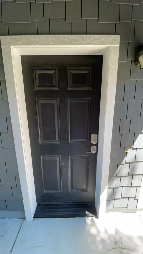 Entry Way - 211 Virginia Ave, Modesto, CA 95354 photo 5 of 5