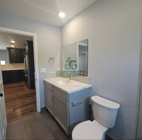 Bath - 211 Virginia Ave, Modesto, CA 95354 photo 3 of 6