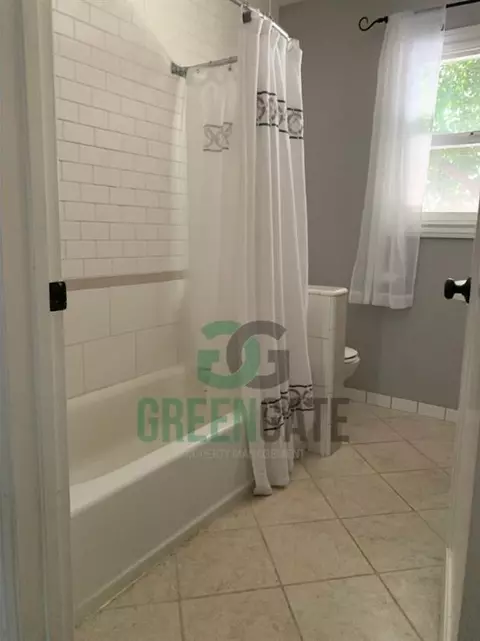 Bath - 211 Virginia Ave, Modesto, CA 95354 photo 1 of 6