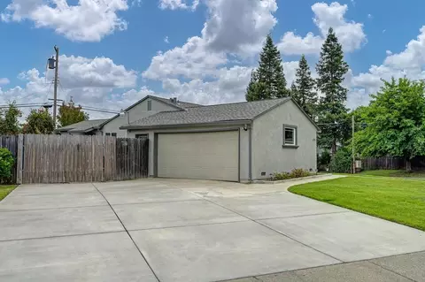 6200 Templeton Dr, Carmichael, CA 95608 photo 4