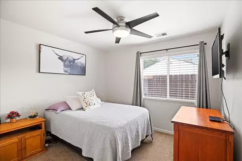 Bedroom - 840 N Central, Modesto, CA 95351 photo 2 of 5