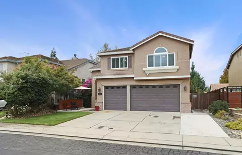 2321 Monument Dr, Lodi, CA 95242