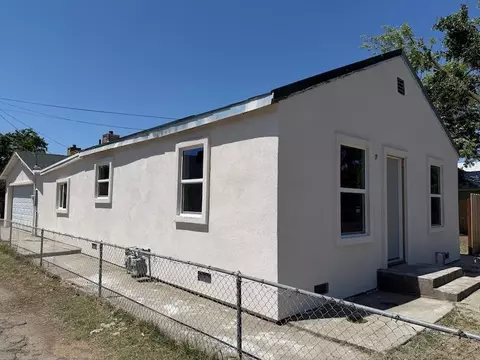 407 S Washington St, Lodi, CA 95240