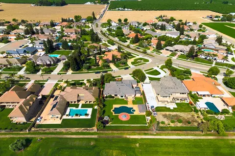View/Area - 1418 Riverview Cir #E, Ripon, CA 95366 photo 12 of 18