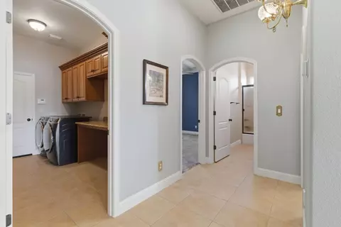 Entry Way - 1418 Riverview Cir #E, Ripon, CA 95366 photo 6 of 11