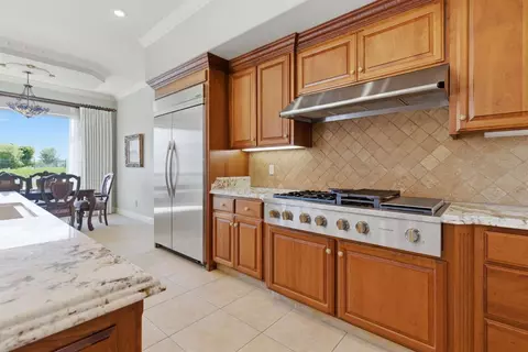 Kitchen - 1418 Riverview Cir #E, Ripon, CA 95366 photo 2 of 7