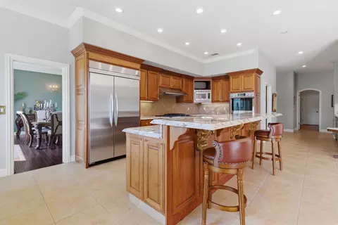 Kitchen - 1418 Riverview Cir #E, Ripon, CA 95366 photo 6 of 7