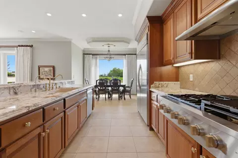 Kitchen - 1418 Riverview Cir #E, Ripon, CA 95366 photo 3 of 7