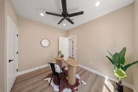 Entry Way - 821 Nevada St, Manteca, CA 95337 photo 7 of 7