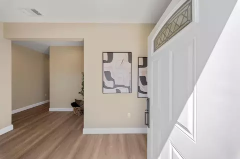 Entry Way - 821 Nevada St, Manteca, CA 95337 photo 1 of 7