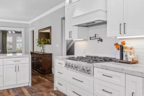 Kitchen - 747 Palm Ave, Ripon, CA 95366 photo 3 of 6