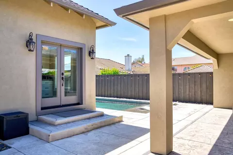 Exterior - 747 Palm Ave, Ripon, CA 95366 photo 9 of 15