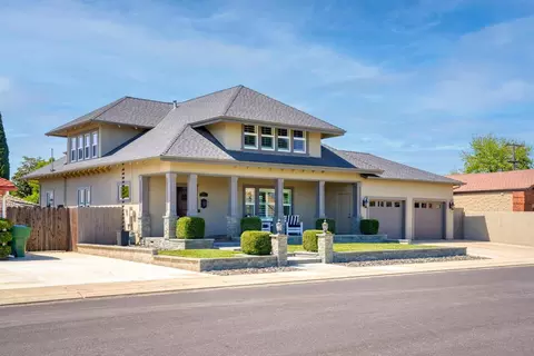 Exterior - 747 Palm Ave, Ripon, CA 95366 photo 4 of 15