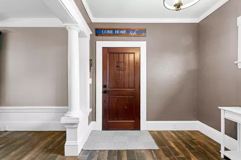 Entry Way - 747 Palm Ave, Ripon, CA 95366 photo 1 of 6