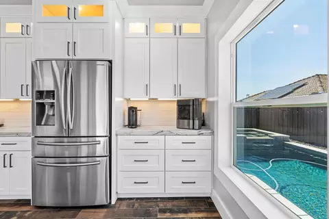 Kitchen - 747 Palm Ave, Ripon, CA 95366 photo 5 of 6