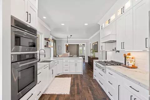 Kitchen - 747 Palm Ave, Ripon, CA 95366 photo 4 of 6