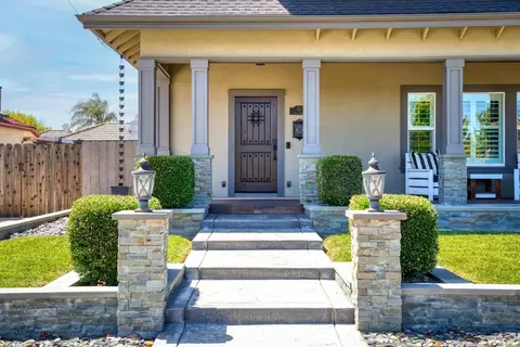 Exterior - 747 Palm Ave, Ripon, CA 95366 photo 6 of 15