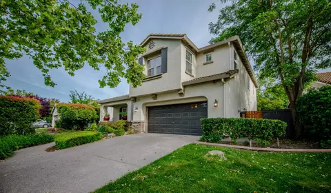 410 Regency Park Cir, Sacramento, CA 95835