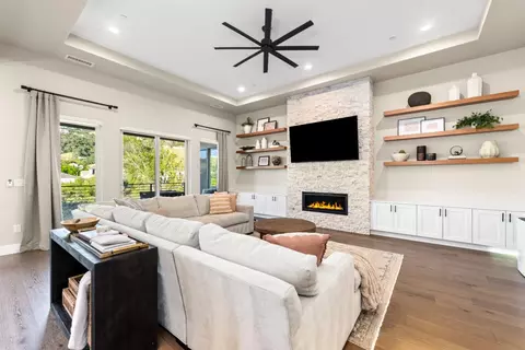 Living - 2022 Ritchie St, Folsom, CA 95630 photo 7 of 8