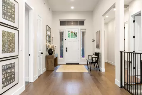 Entry Way - 2022 Ritchie St, Folsom, CA 95630 photo 1 of 4